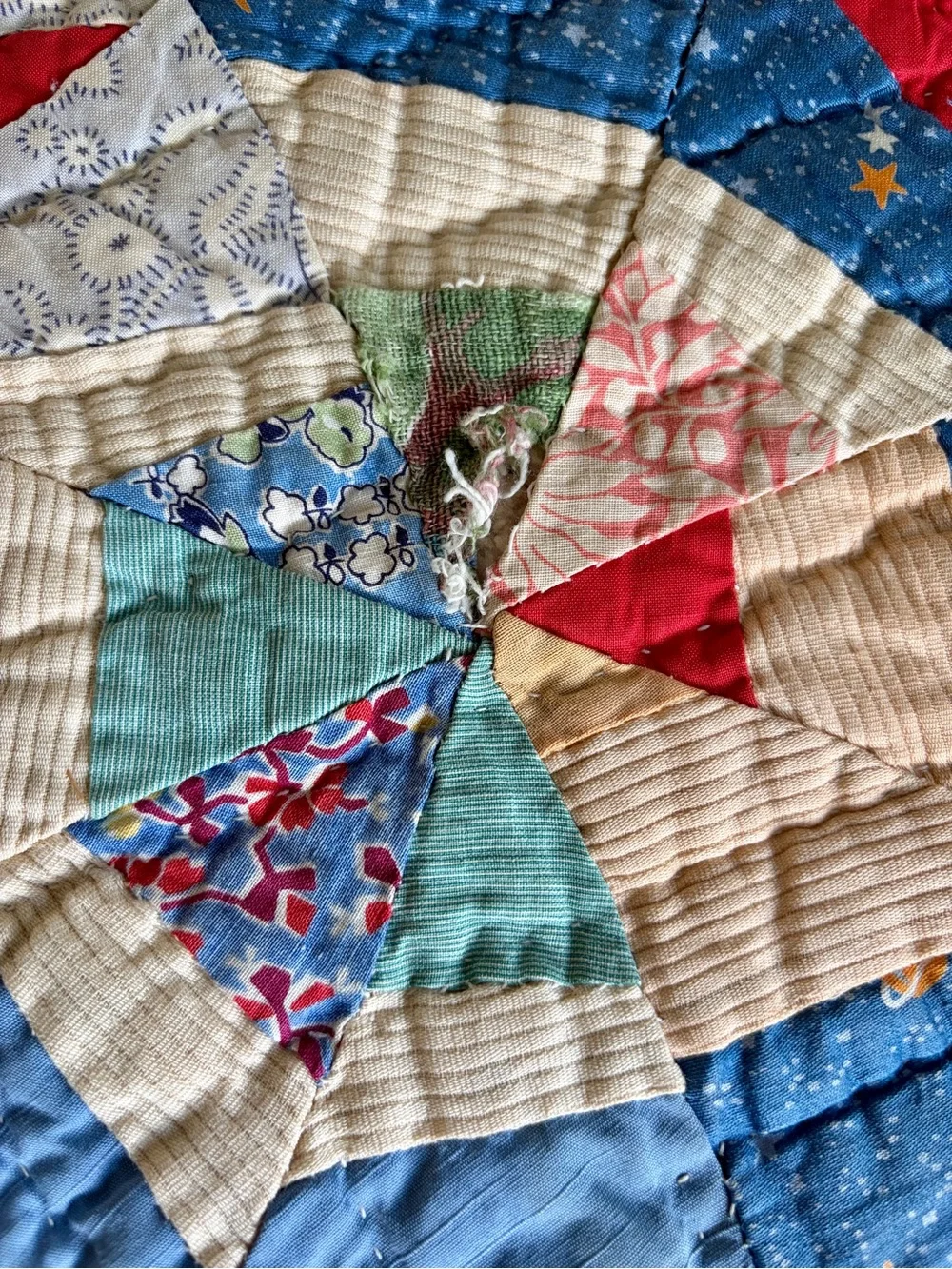 Vintage Spider Web Quilt - 1950s Scrape Quilt - 67 x 72.5”